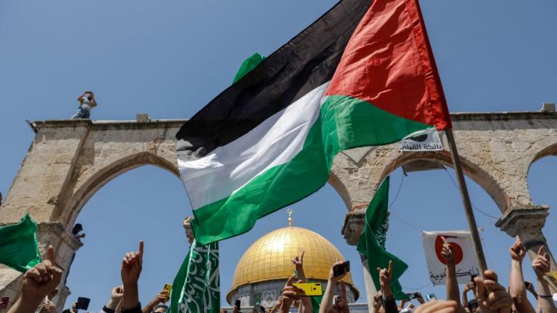 يحيى الفلسطينيون الذكرى الـ21 لهبة القدس والأقصى التي أدت إلى استشهاد 13 فلسطينيًا خلال مواجهات مع شرطة الاحتلال (غيتي)