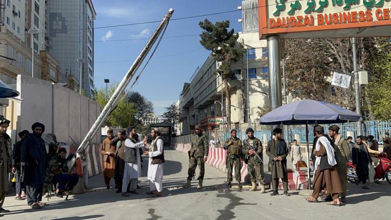 تؤكد بريطانيا أن المحتجزين بحالة جيدة في أفغانستان 