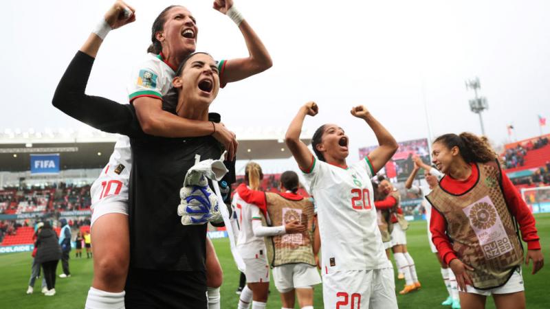 فرحة لاعبات المغرب بأول انتصار في تاريخ المونديال لبلادهم 