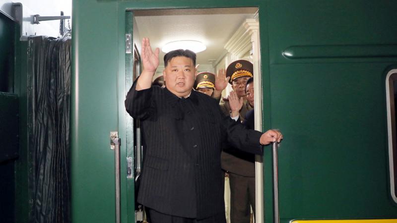 زعيم كوريا الشمالية يصل إلى روسيا - رويترز
