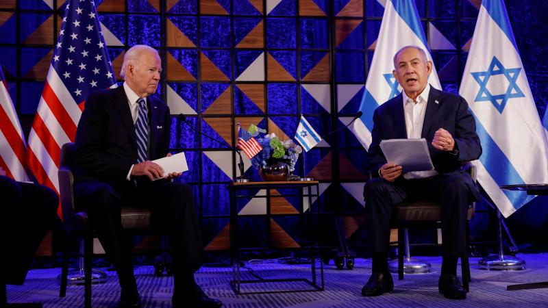 أكد بايدن أن زيارته تهدف إلى إظهار الموقف الأميركي للعالم بأن واشنطن تقف إلى جانب إسرائيل - رويترز