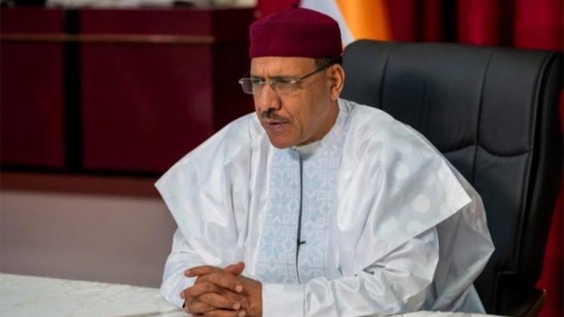 هناك مطالبات دولية لقادة الانقلاب في النيجر بإطلاق سراح بازوم - إكس 