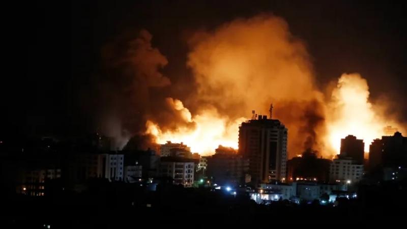 الاحتلال يركّز قصفه على محيط مستشفيات غزة - رويترز
