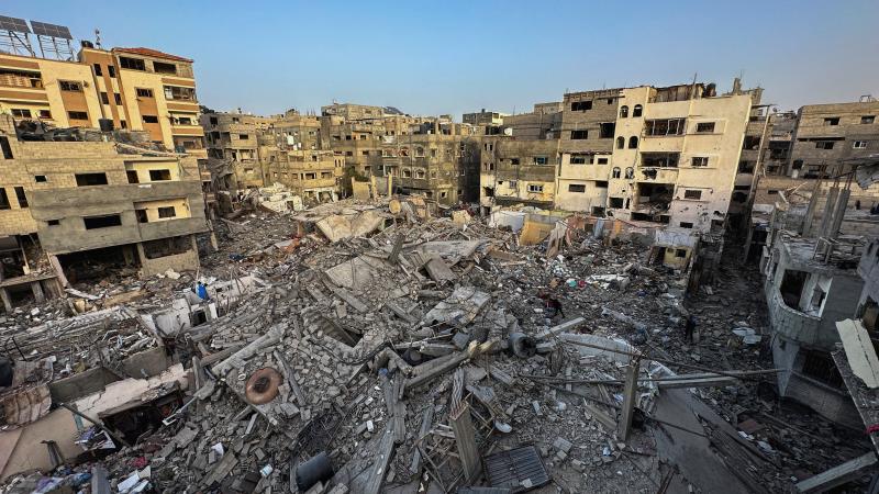 دخلت الهدنة المؤقتة بغزة حيز التنفيذ الجمعة الفائت - رويترز