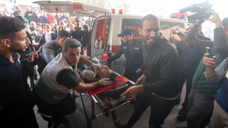 تعرضت المستشفيات المحميّة بموجب القانون الدولي الإنساني لقصف إسرائيلي بشكل متكرر في غزة - الأناضول