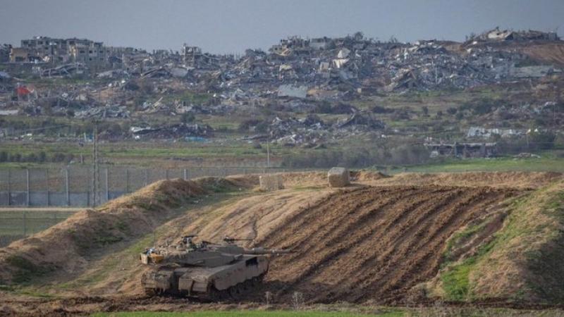 يسعى جيش الاحتلال الإسرائيلي إلى إقامة منطقة عازلة تمتدّ على طول الحدود الشرقية للقطاع