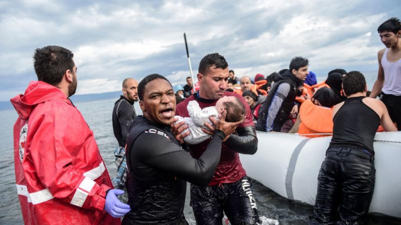 لا يزال طفلان آخران عثر عليهما غائبين عن الوعي على متن القارب في وحدة العناية المركزة في العاصمة نيقوسيا