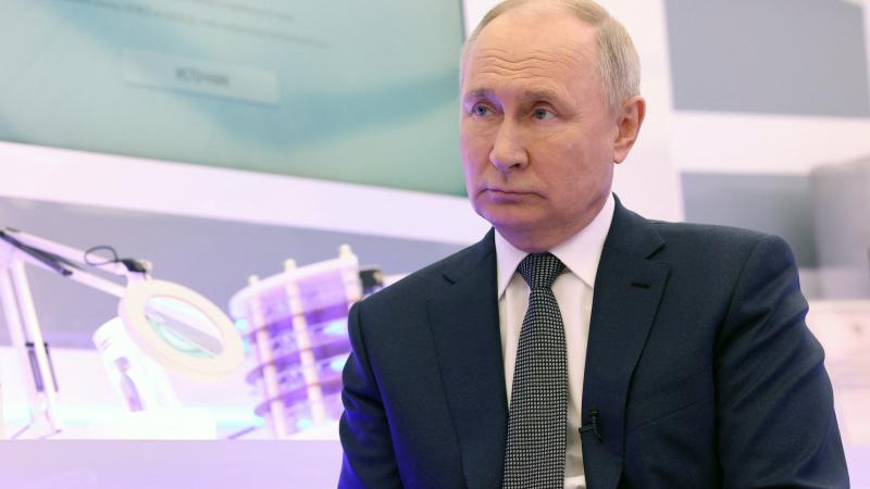 أعرب الرئيس الروسي فلاديمير بوتين عن معارضته القوية لسياسة واشنطن الخارجية بعهد بايدن- رويترز