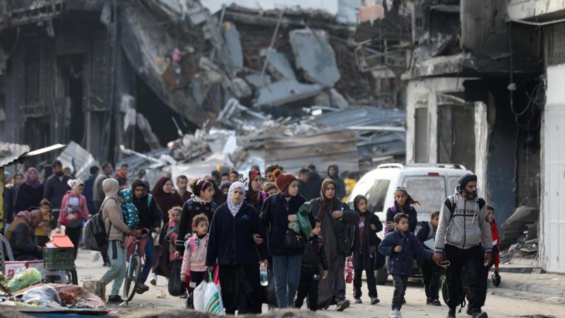 أدت الغارات الكثيفة على حي الزيتون إلى حركة نزوح كثيفة إلى المناطق الغربية لمدينة غزة