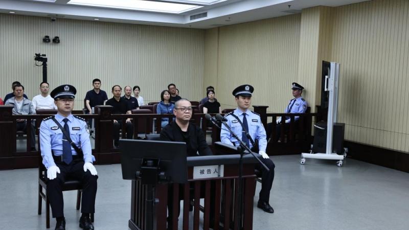 الصين تقضي بإعدام رئيس سابق لشركة إدارة أصول أدين بتلقي رشاوى "كبيرة"