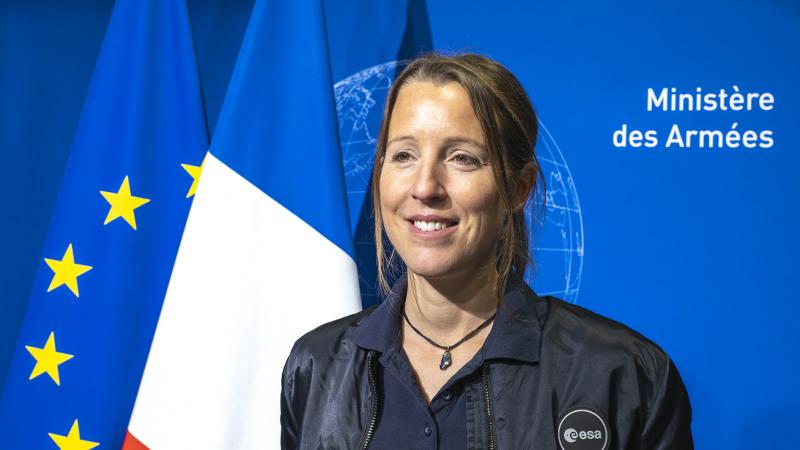 ستنضم صوفي أدينو في ربيع 2026 إلى طاقم محطة الفضاء الدولية - صفحة وزارة الجيوش الفرنسية على "إكس"