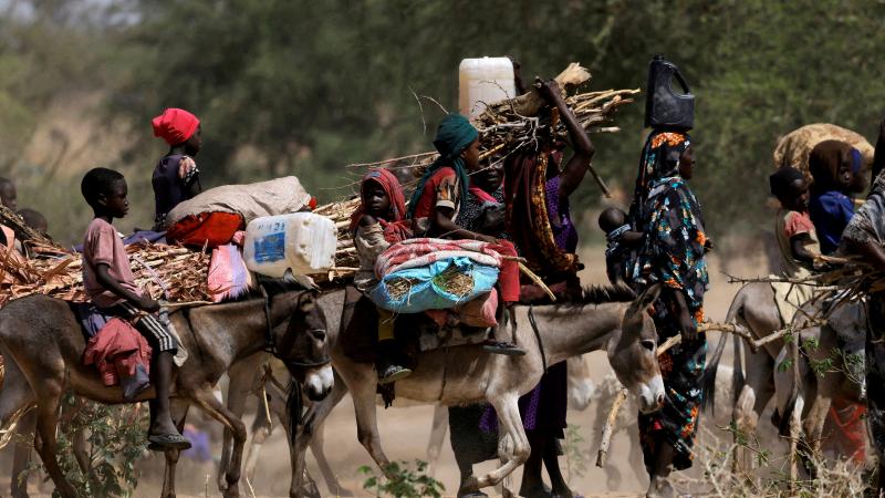 تؤدي الأعمال العدائية المستمرة في السودان إلى تفاقم أسباب سوء التغذية لدى الأطفال