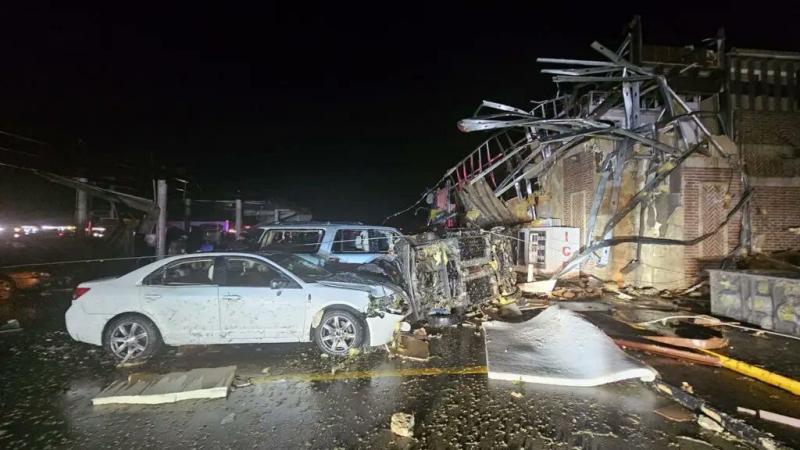 تضررت الممتلكات في ولاية آركنسو بسبب الإعصار- إكس