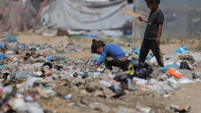   طالبت منظمة الصحة العالمية إسرائيل برفع القيود المفروضة على إدخال المساعدات إلى غزة - الأناضول