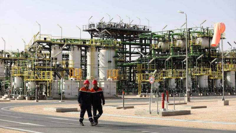  أكد وزير الطاقة الجزائري أن هذه الاكتشافات ستعطي إضافة كبيرة لاحتياطات المحروقات - غيتي 