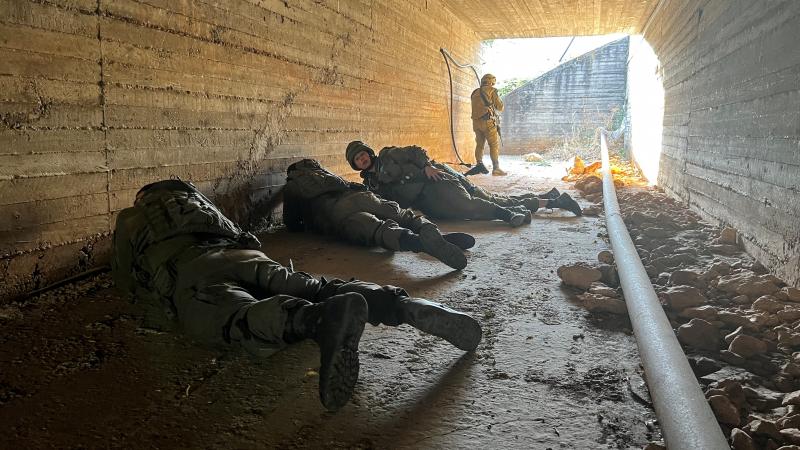 جنود الاحتلال في حرفيش لحظة استهداف حزب الله المستوطنة