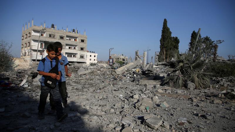 شهداء وجرحى في قصف الاحتلال المتواصل شرق حي الشجاعية - رويترز