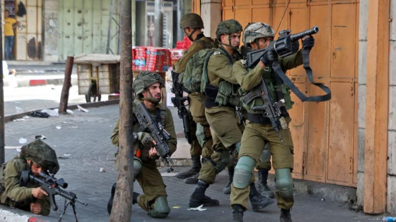صعدت قوات الاحتلال والمستوطنون اعتداءاتهم في الضفة بما فيها القدس المحتلة بالتزامن مع الحرب على غزة - غيتي