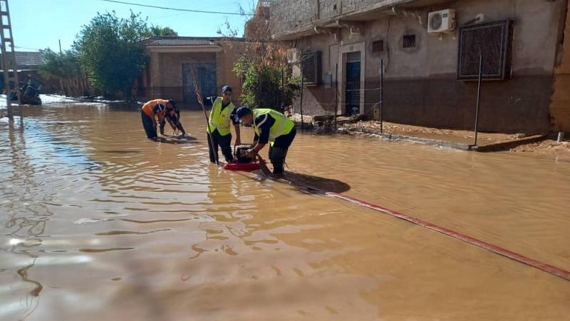 حذرت مصلحة الأرصاد الجوية الجزائرية من أمطار غزيرة منتظرة حتى الخميس