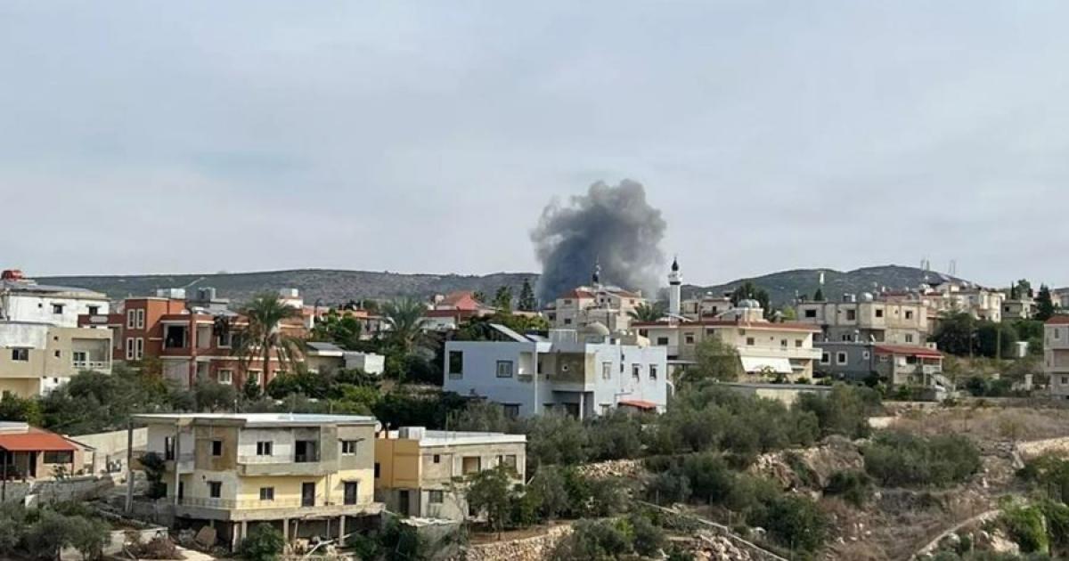 Israeli Artillery Bombs Outskirts of Southern Lebanon, Tensions Escalate with Hezbollah